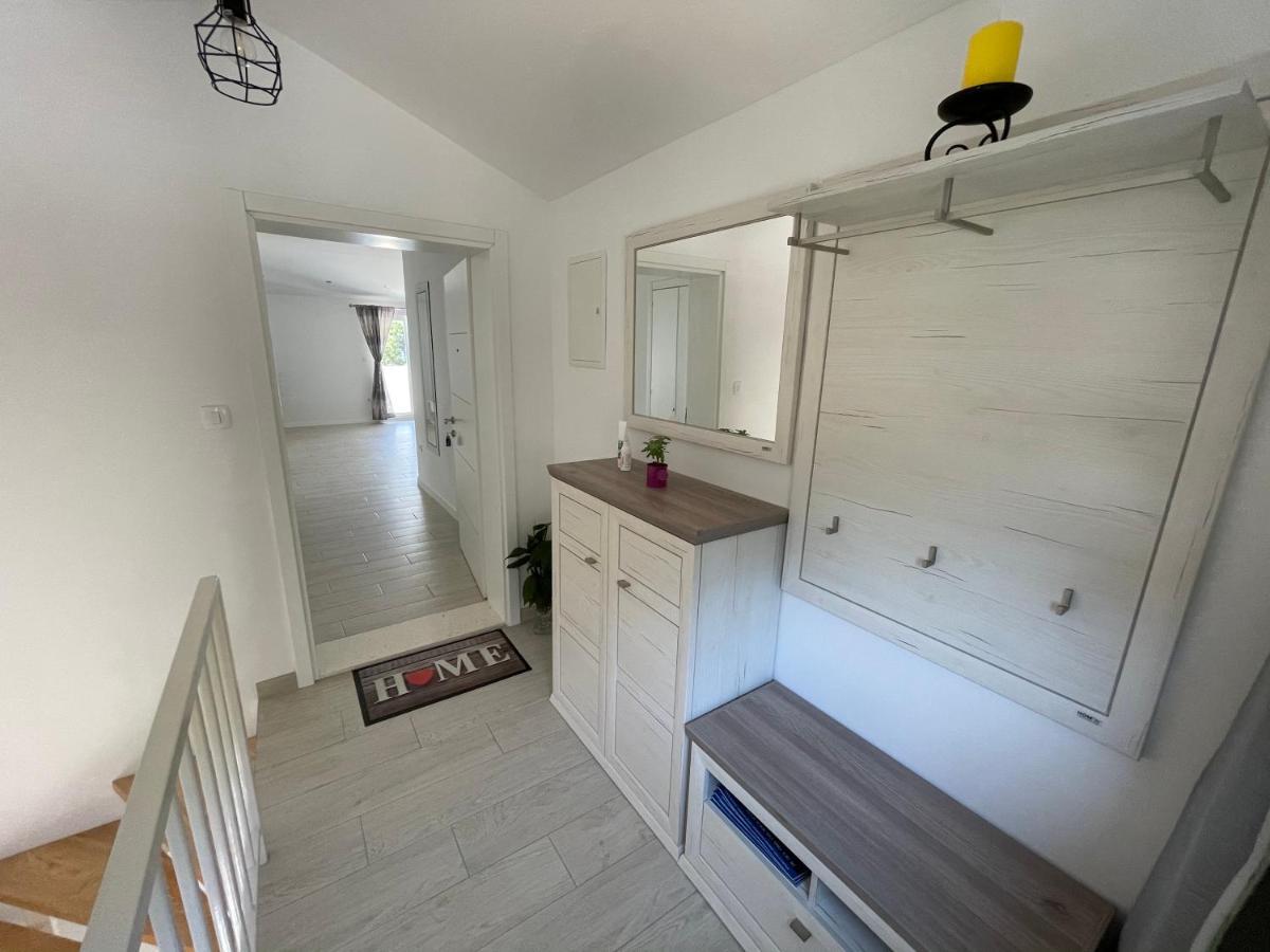 Apartman Mili Baška Voda Zewnętrze zdjęcie