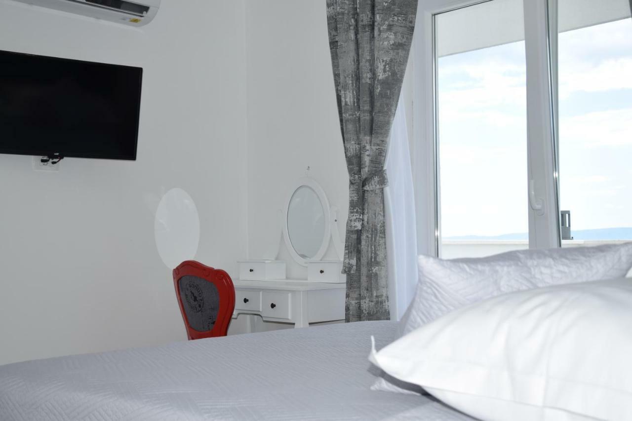Apartman Mili Baška Voda Zewnętrze zdjęcie